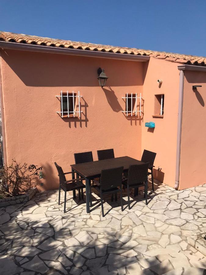 Villa Mit Grossartigem Panoramablick Auf Das Meer Und Direkt Am Pool لا كروا فالميه المظهر الخارجي الصورة